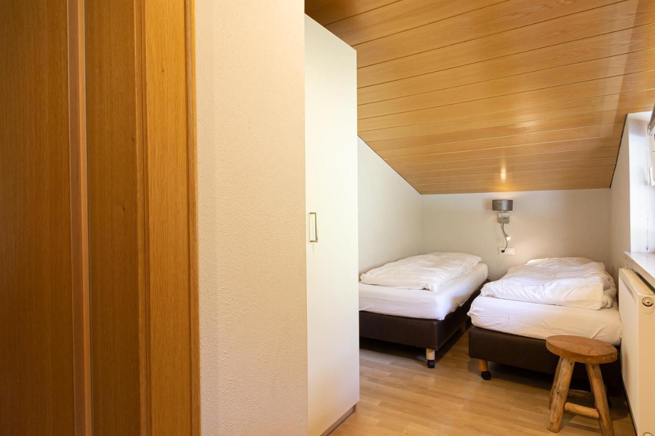 Haus Almkreek Apartment Kaprun Exterior photo